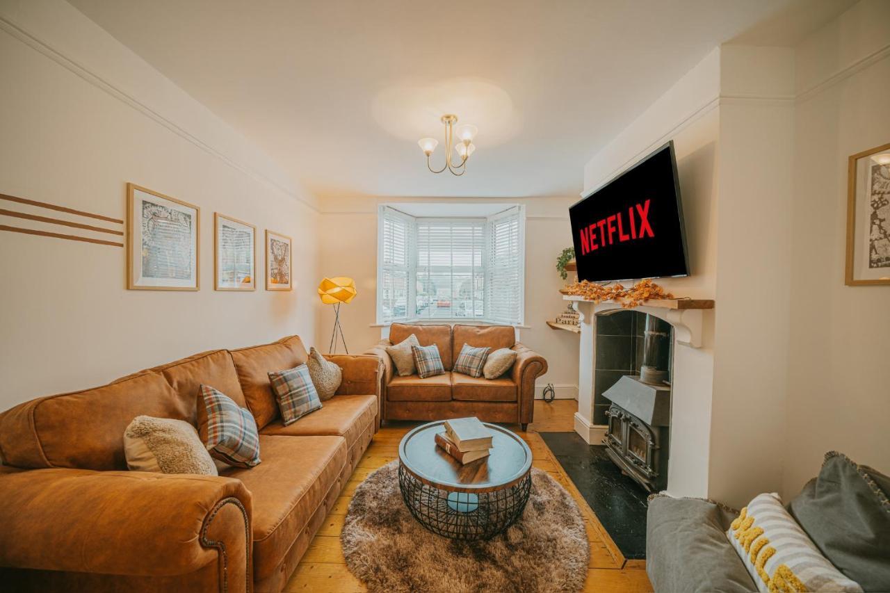 Cotswolds- Homely 2 Bed House With Garden, Wifi - Esho Stays Cirencester Esterno foto